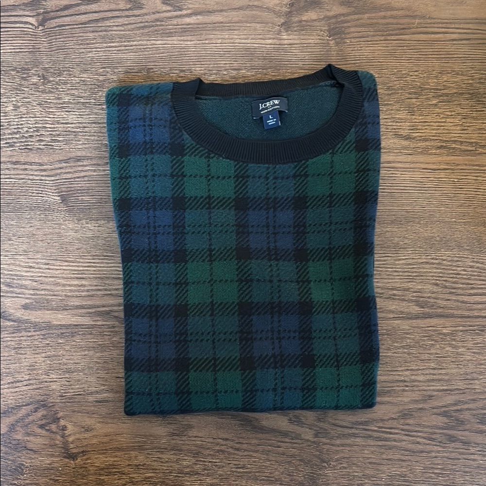 J.Crew sweater. Size L 100% cotton.
Men/unisex for an oversized look, Navy/green